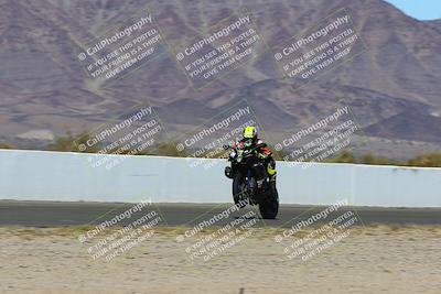 media/Jan-09-2022-SoCal Trackdays (Sun) [[2b1fec8404]]/Front Straight Speed Shots (1pm)/